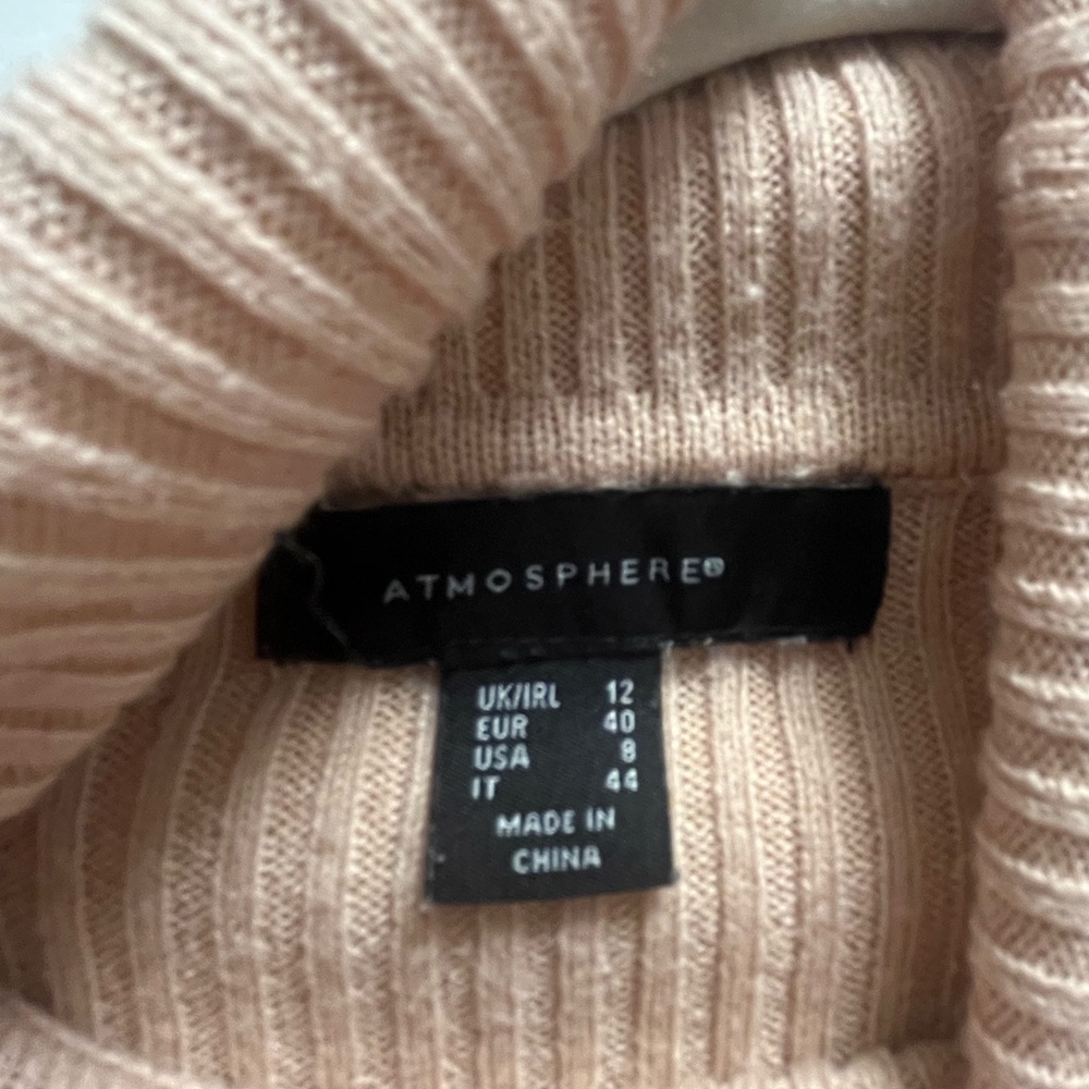 Atmosphere sweater